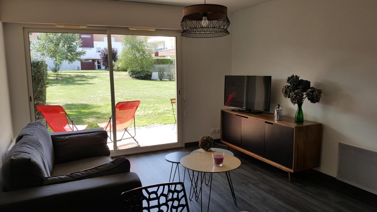 Charmant Studio Residence Avec Terrasse Jardin Au Centre De Vannes Exterior photo